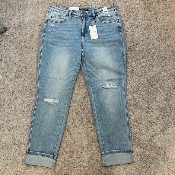 Judy Blue Star Bright Boyfriend Jeans - Picture 5 of 14
